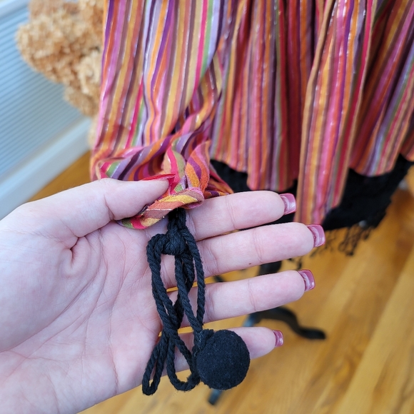 Multi-Colored Blouse - Picture 3 of 9